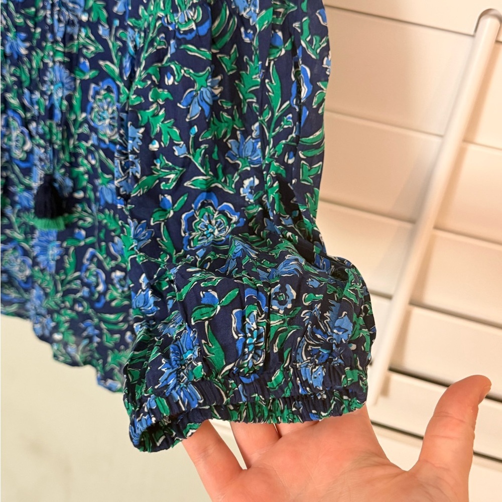 NWT Vineyard Vines Blue Green Floral Blouse V-Neck Long Sleeve Women’s Top Large - Picture 3 of 6